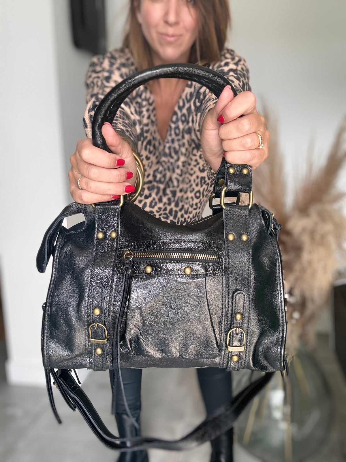 Sac en cuir noir, CAPUCINE