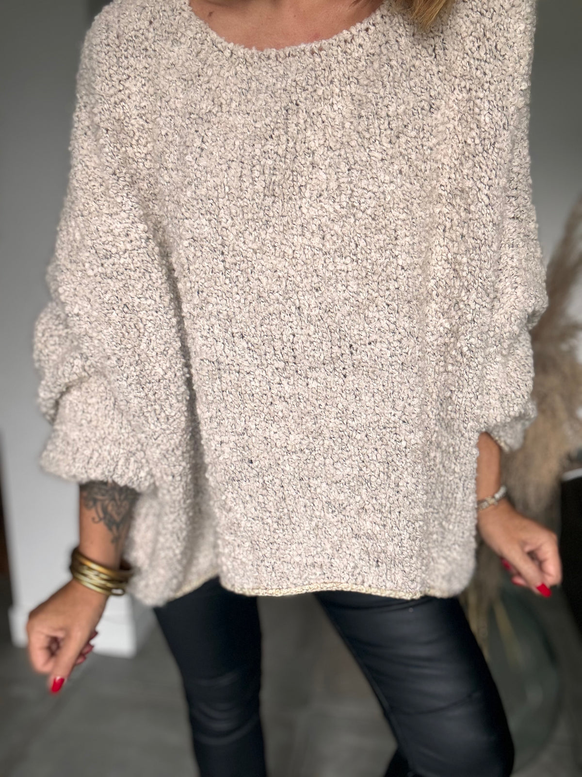 Pull beige oversize, détail lurex  CLARE